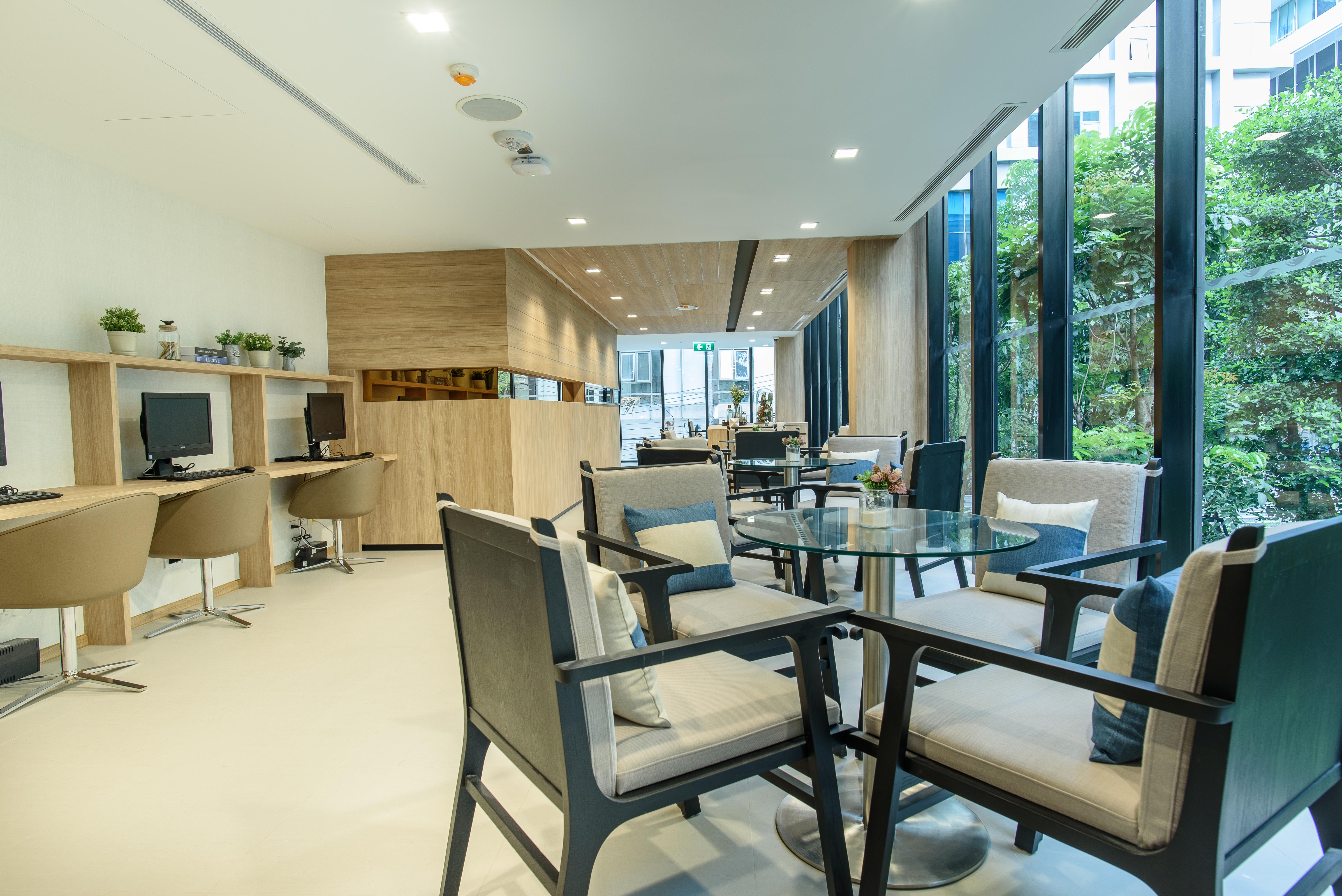 Alix Bangkok Hotel Bagian luar foto