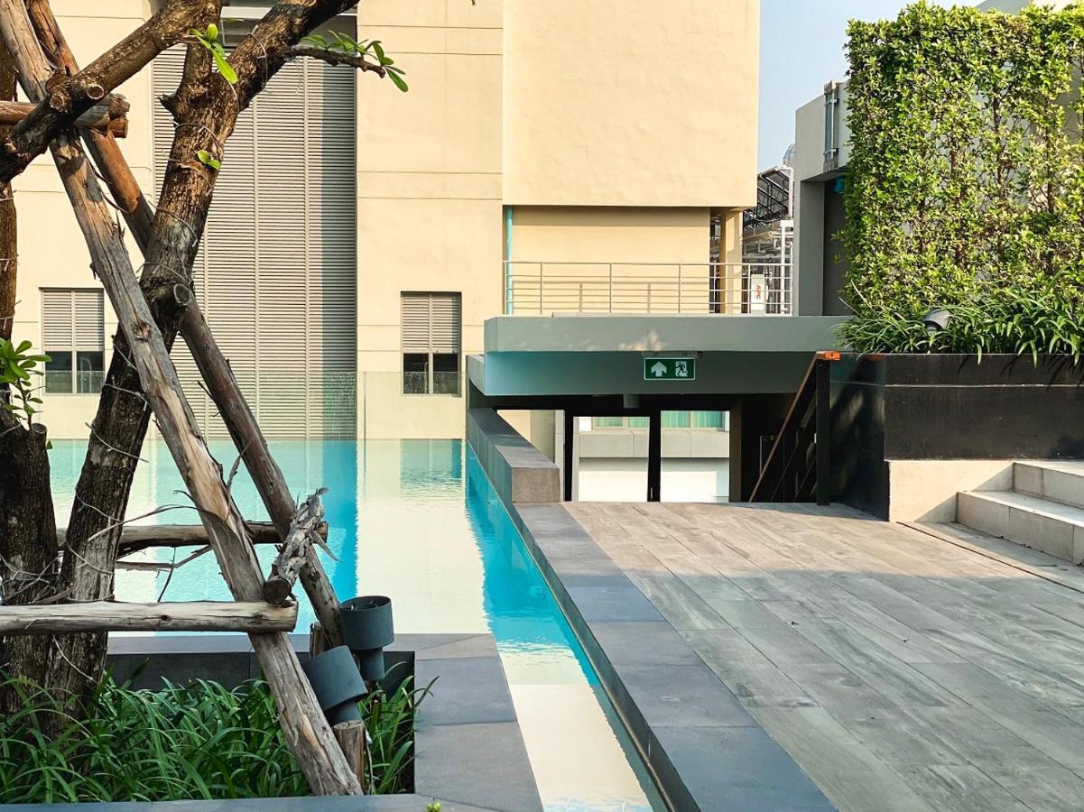 Alix Bangkok Hotel Bagian luar foto